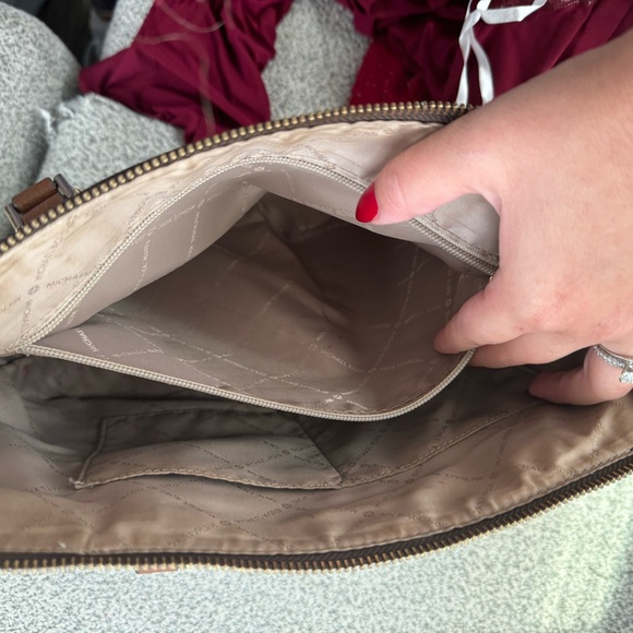 Michael Kors purse and wallet - Picture 4 of 7